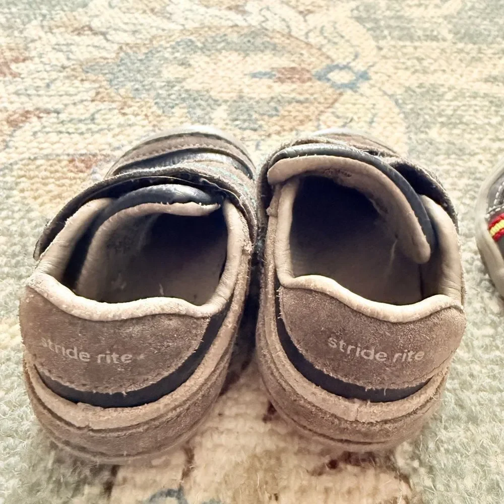 Stride Rite Stylish Kids Shoes - Gray and Blue size 4.5 - Picture 4 of 10